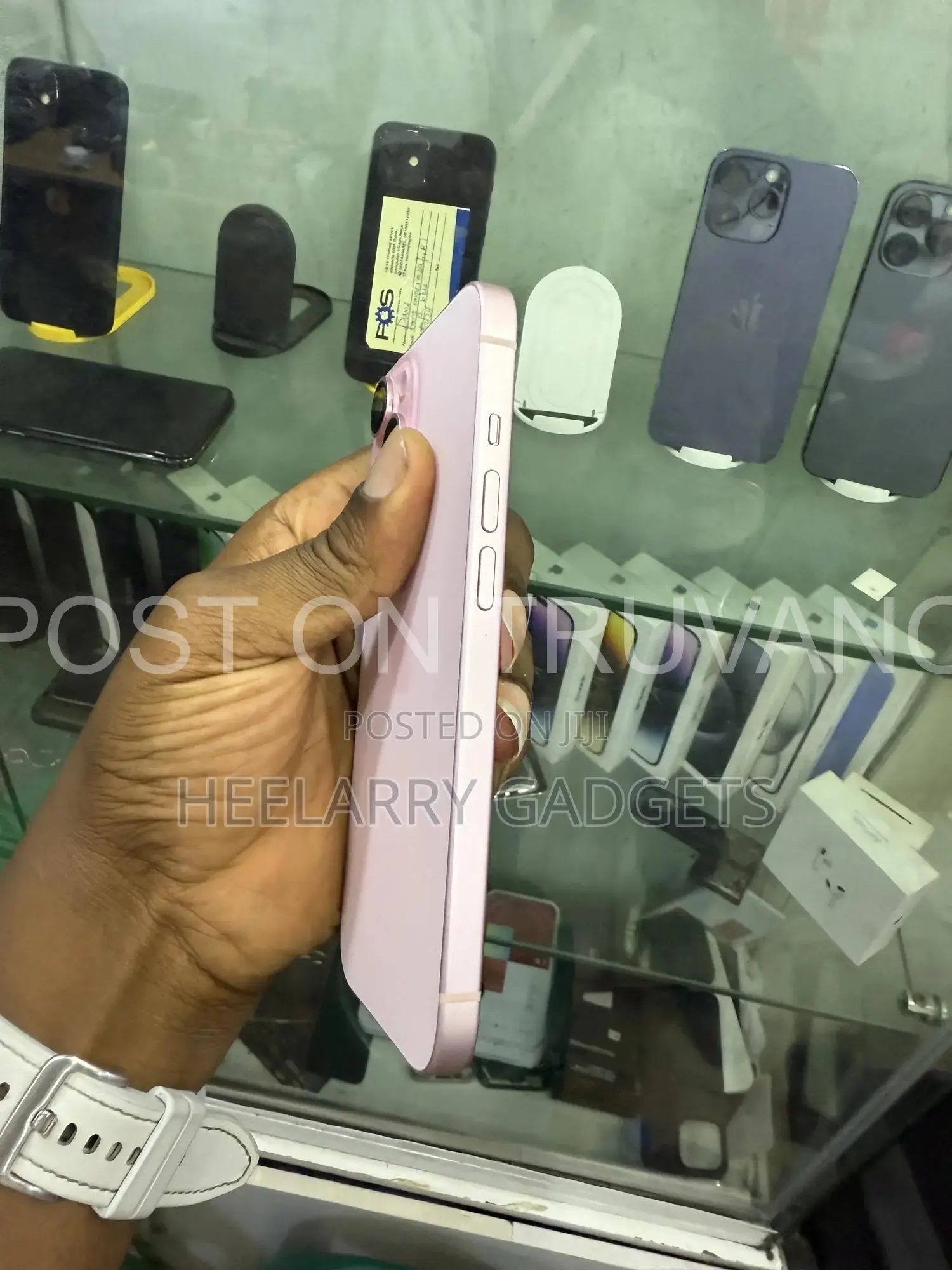 New Apple iPhone 15 128 GB