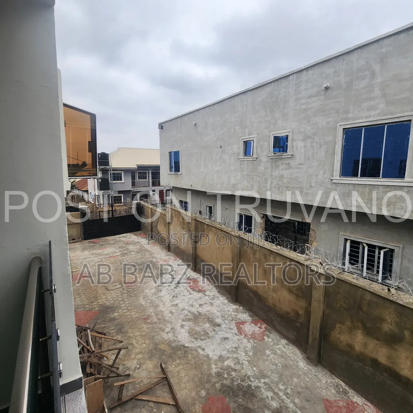 2bdrm Duplex in Jericho for rent