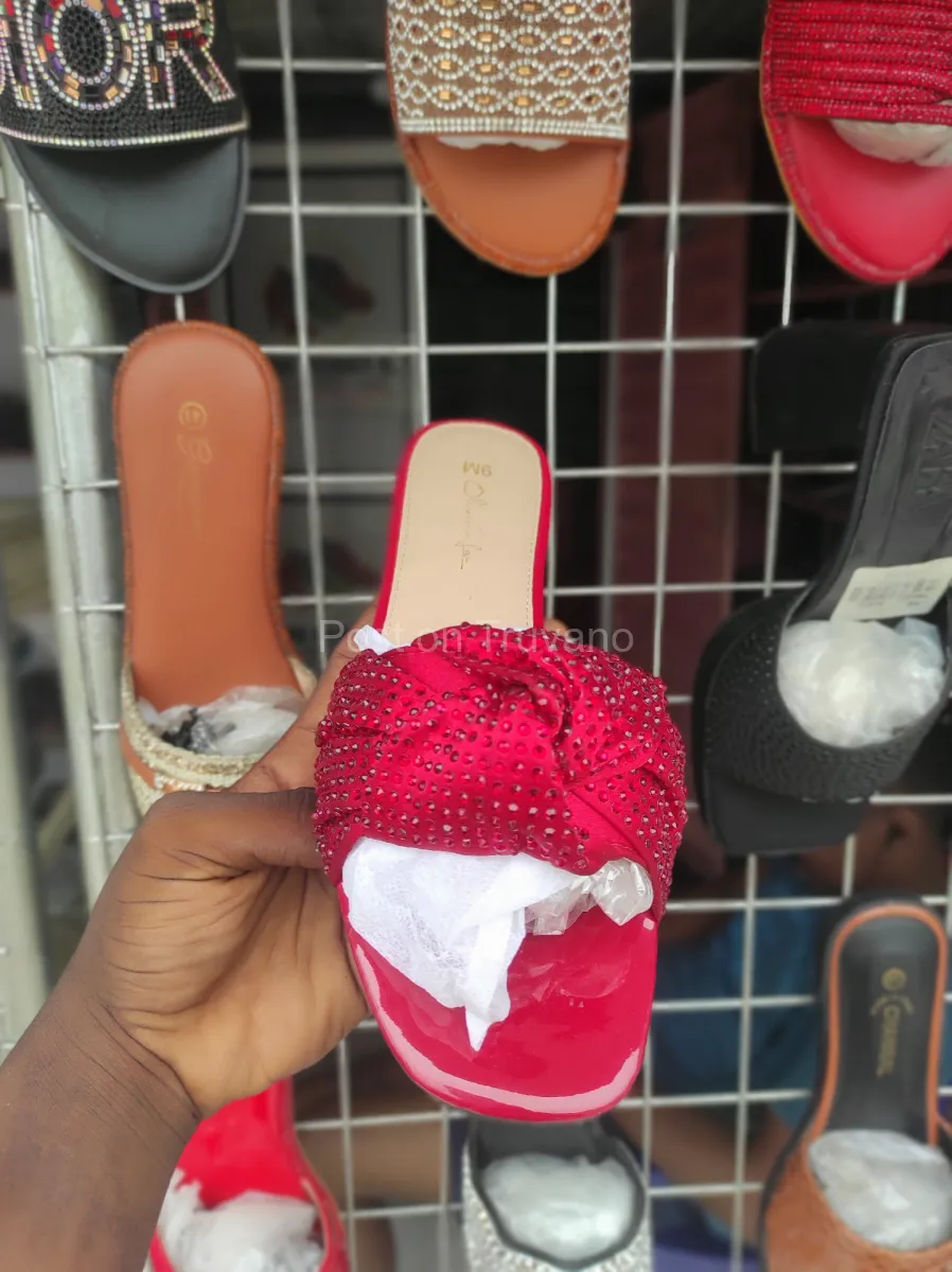 Red shoe outing slippers